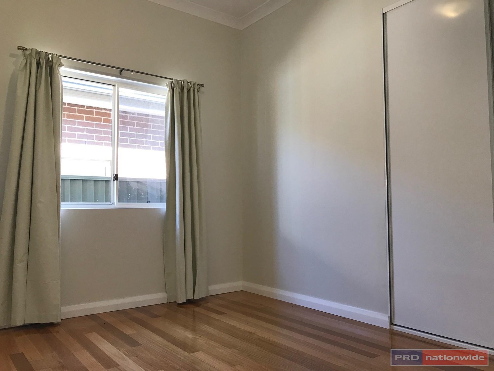 4 / 2b Victor Avenue PANANIA 7