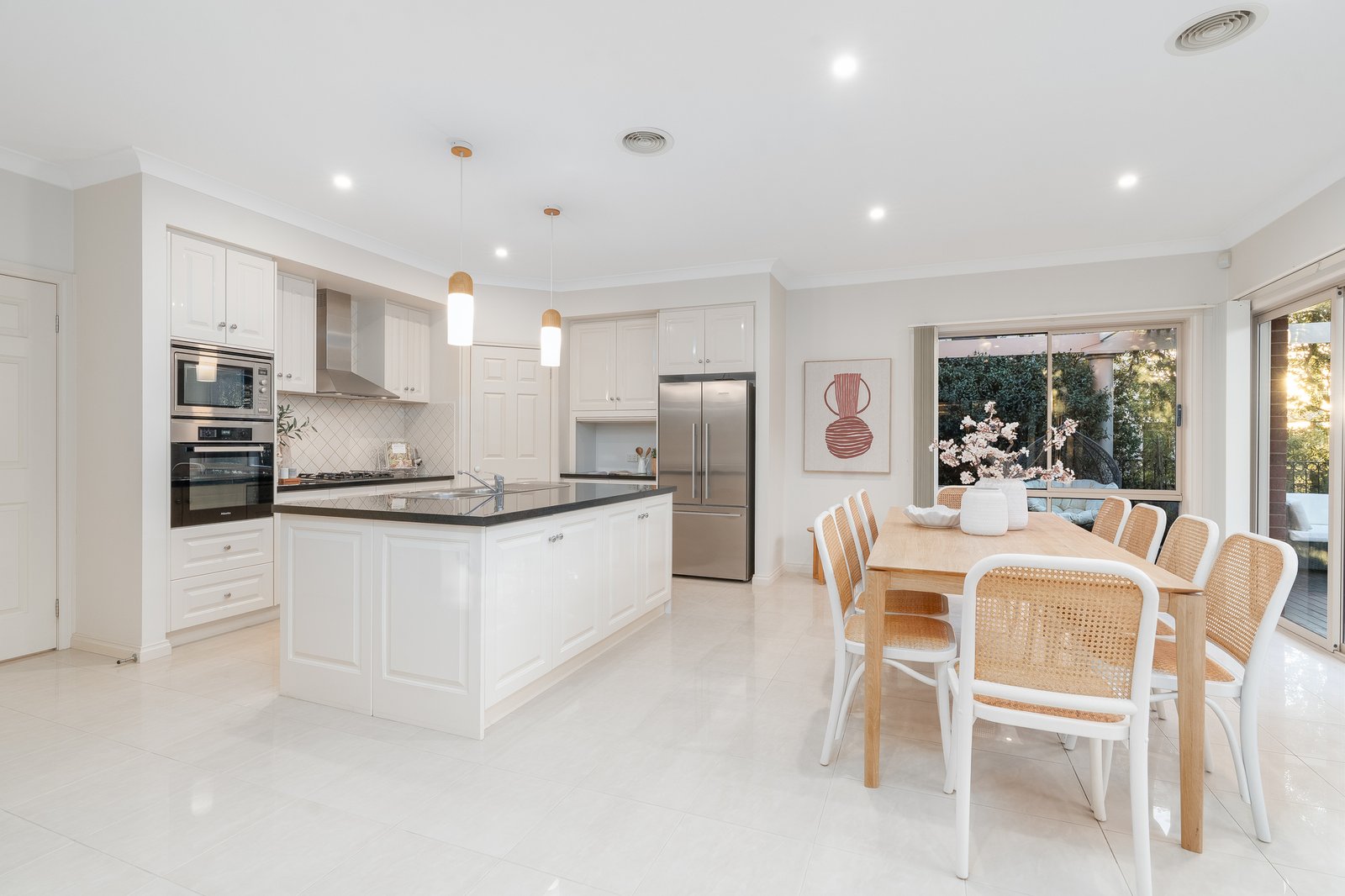 Gallery: 4-6 Cobb Court