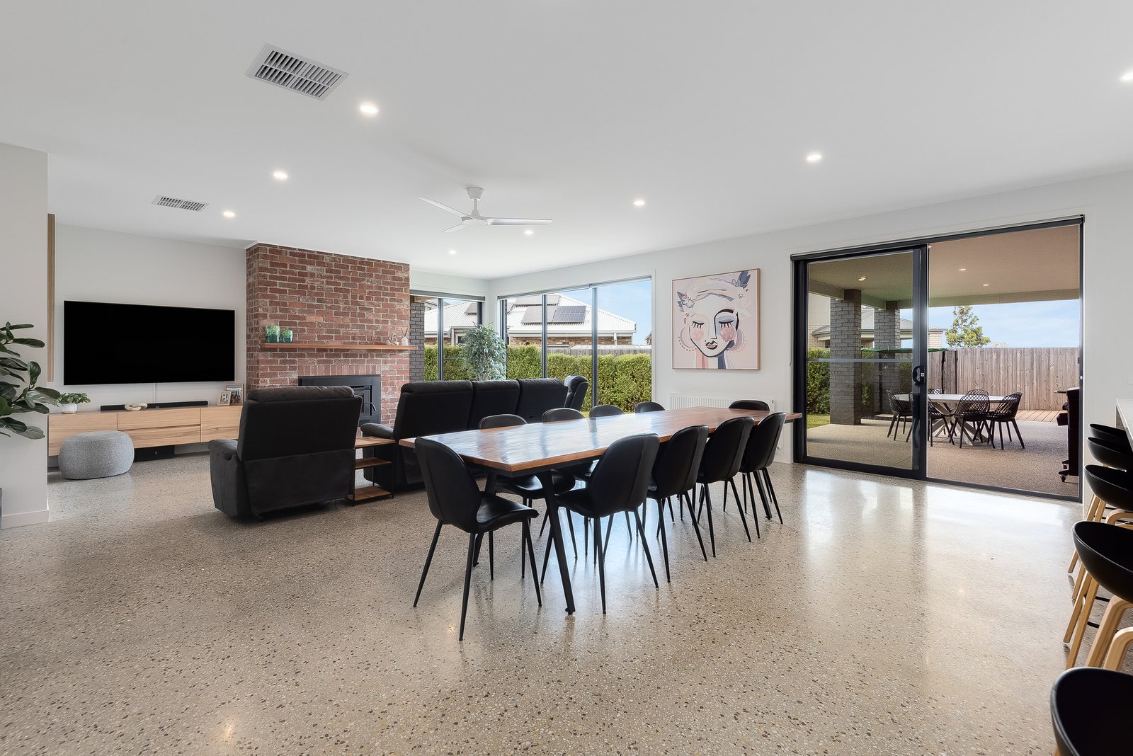 Gallery: 4-6 Knowles Street