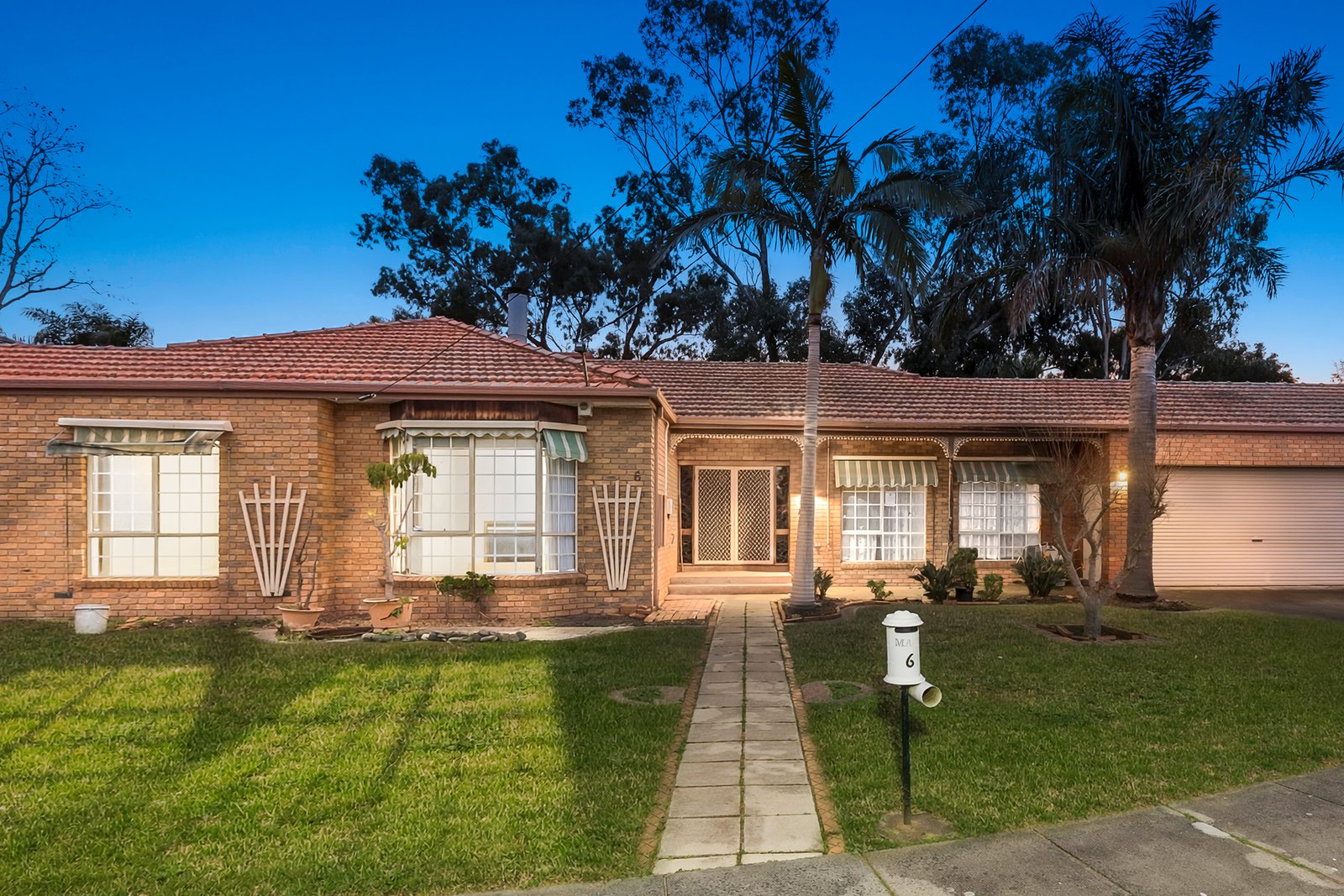 Gallery: 4-6 Yarra Court