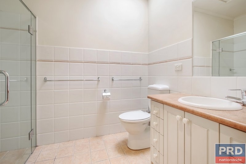 4 / 684 Dean Street ALBURY 7