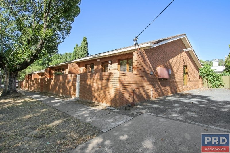 4 / 684 Dean Street ALBURY 9