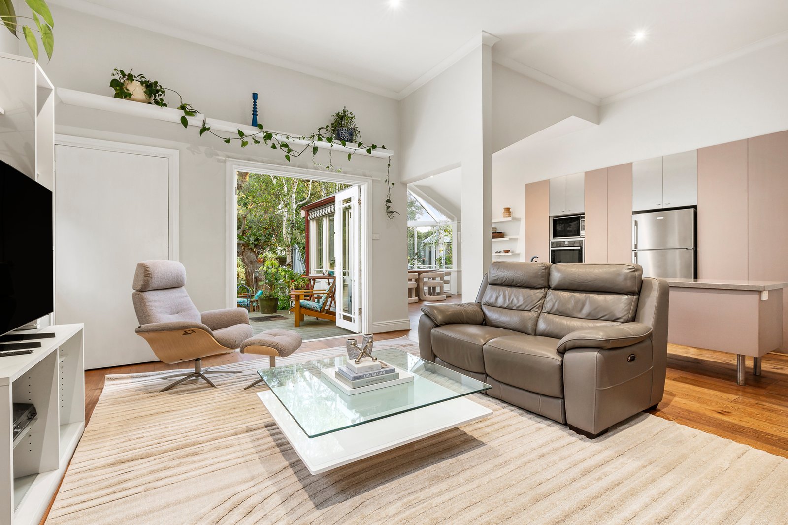 Gallery: 4 Abbott Street