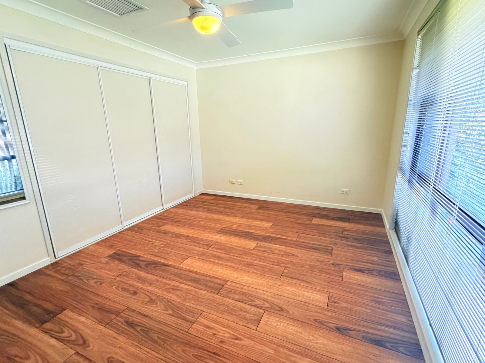 4 Acacia Drive TAMWORTH 6