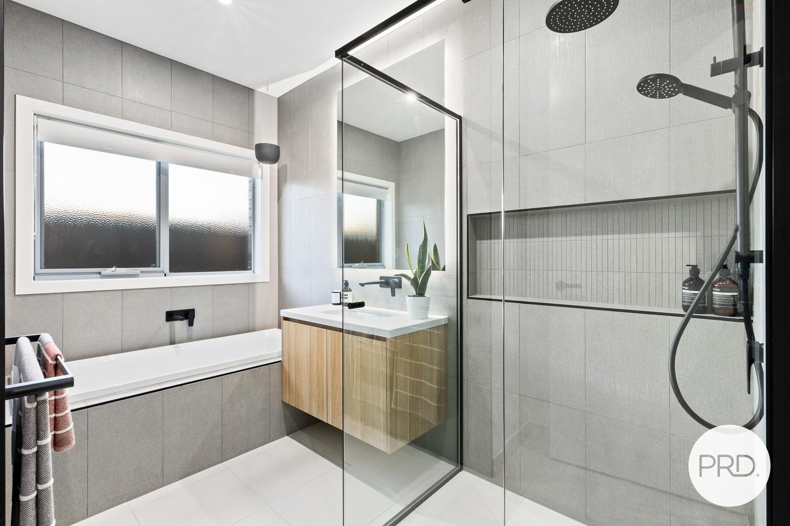 4 Adrianus Street ALFREDTON 9