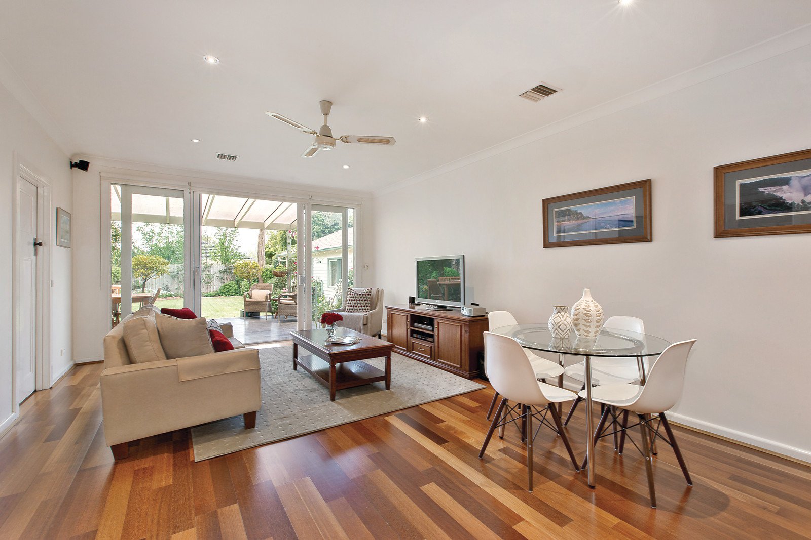 4 Agnes Street, Mont Albert, VIC