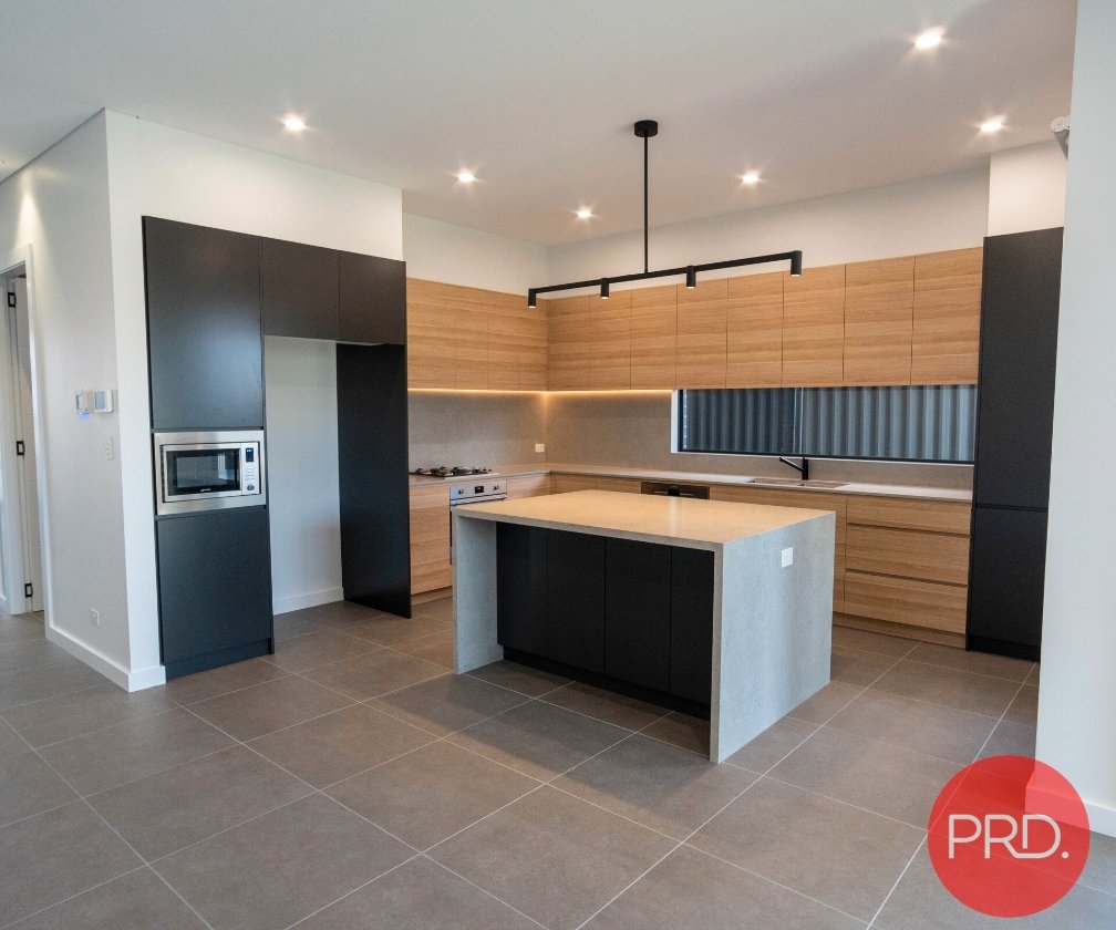 4 Alamein Road REVESBY HEIGHTS 3