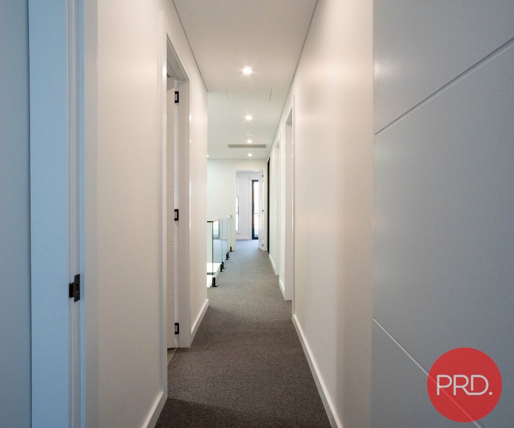 4 Alamein Road REVESBY HEIGHTS 6