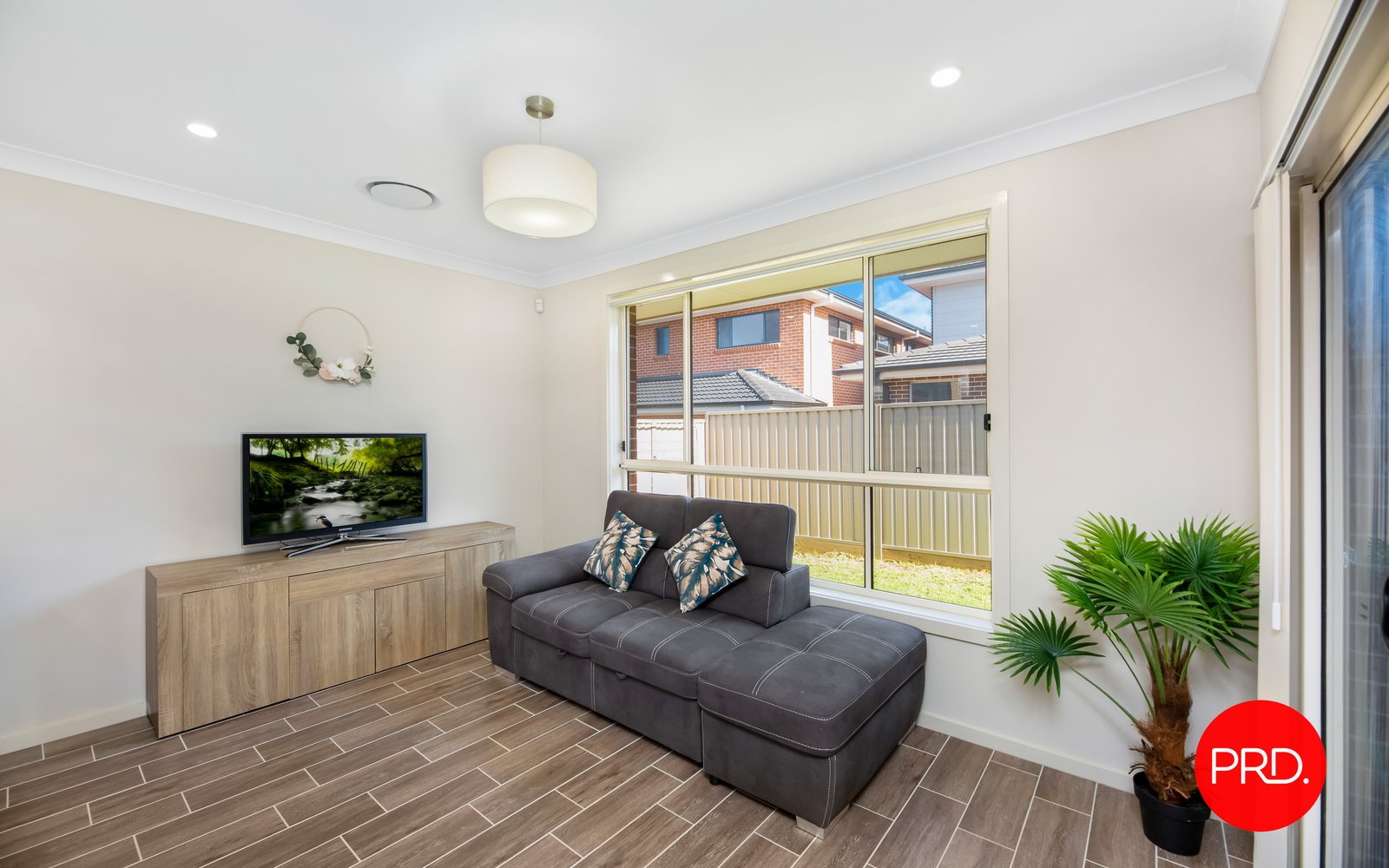 4 Alamein Street BARDIA 5