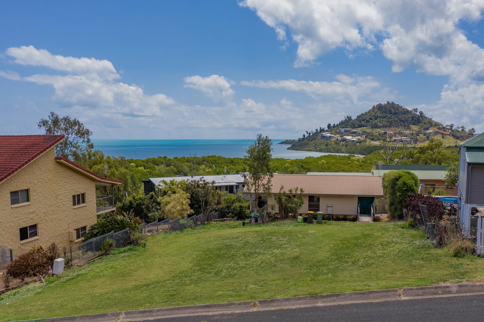 4 Alice Court CANNONVALE 1