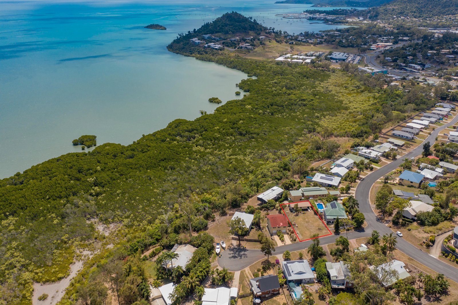 4 Alice Court CANNONVALE 3