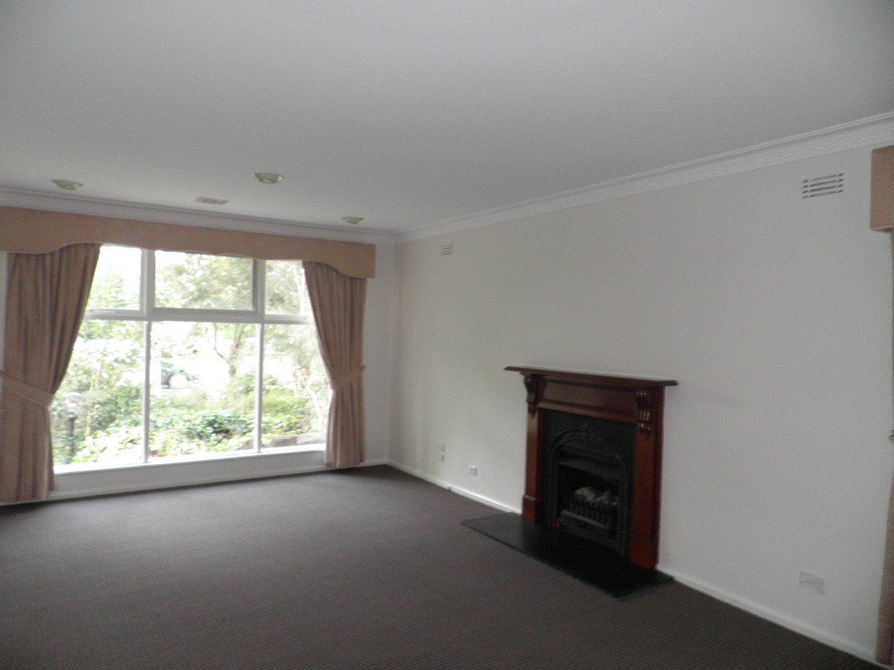 Gallery: 4 Allnut Court