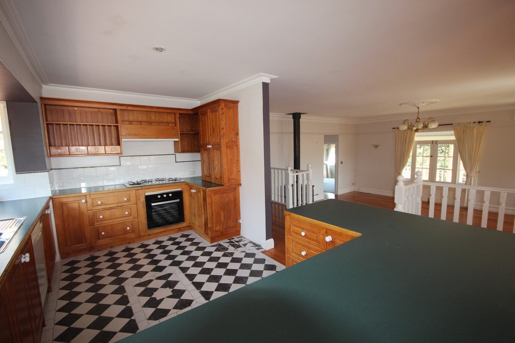 4 Allport Place LENAH VALLEY 4