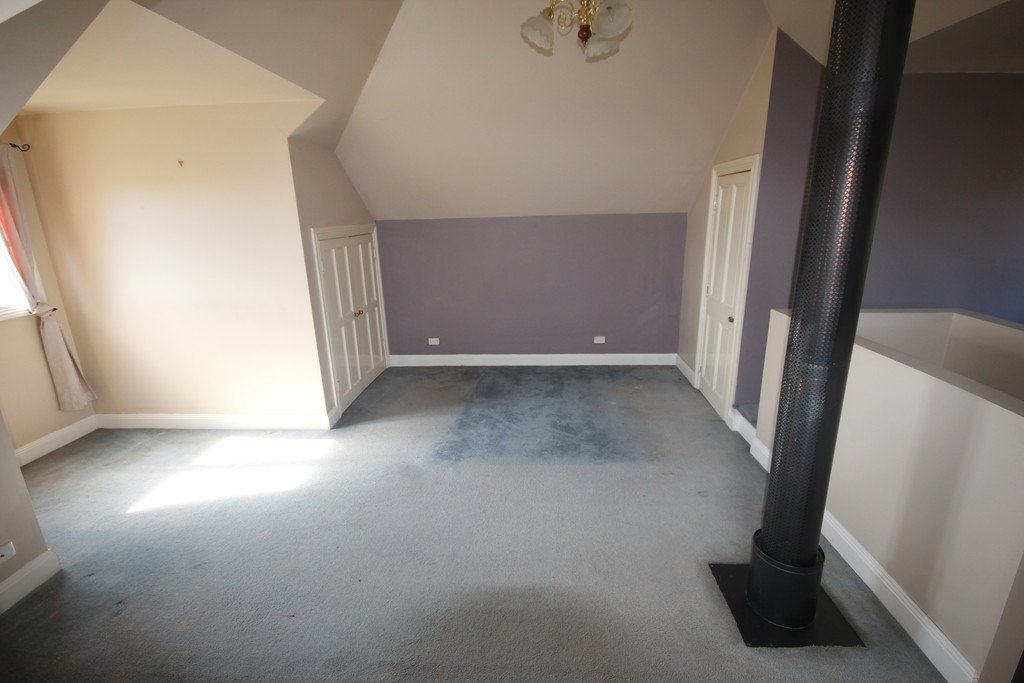 4 Allport Place LENAH VALLEY 10