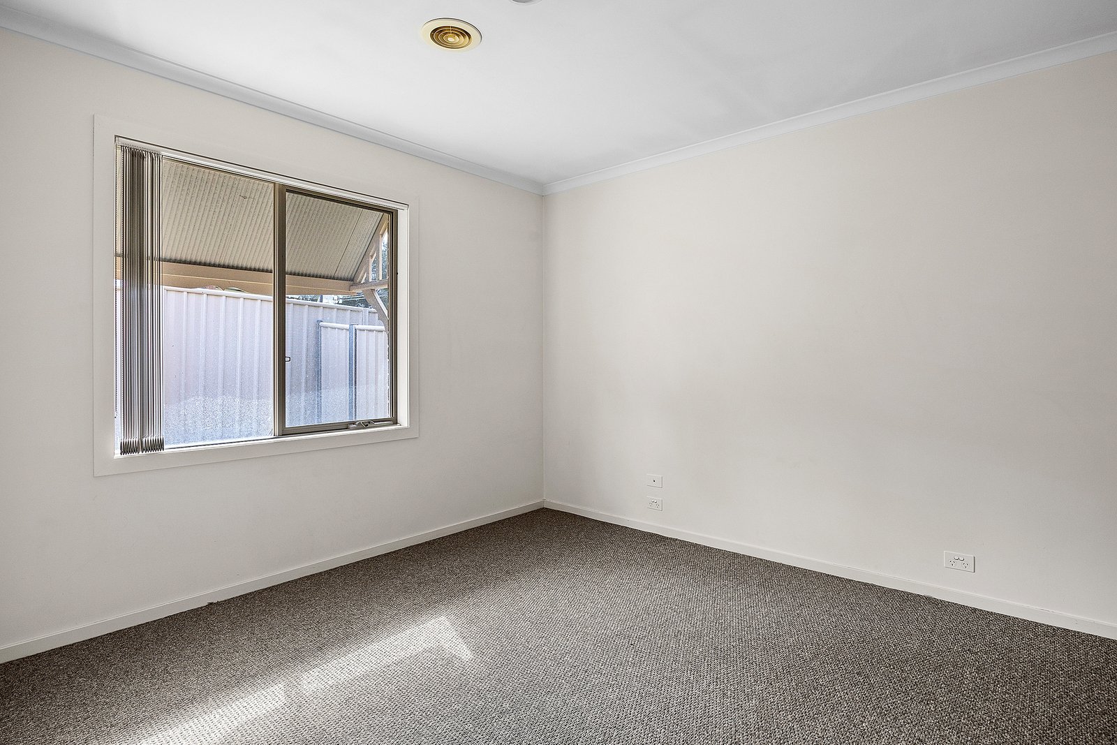Gallery: 4 Amber Ct