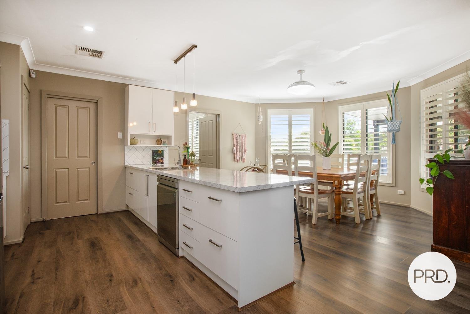 4 Amber Grove BOLWARRA HEIGHTS 7