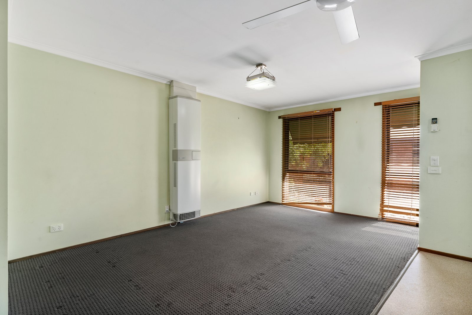 4 Andrew Close KANGAROO FLAT 6