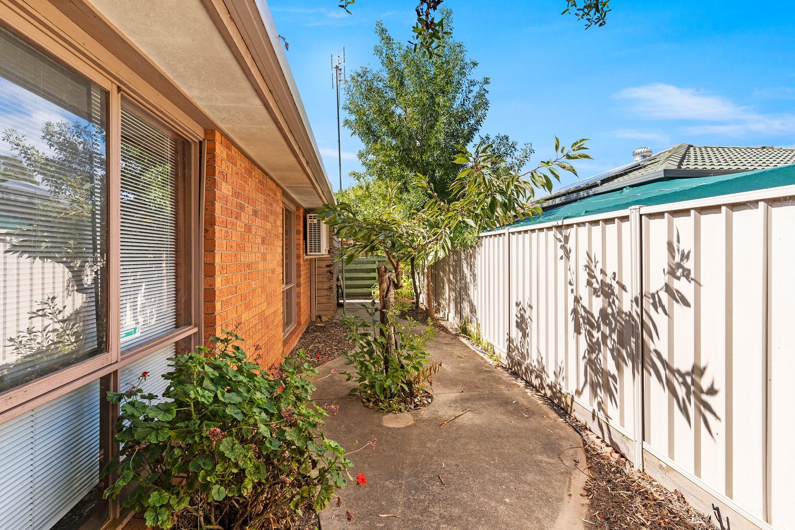 4 Andrew Close KANGAROO FLAT 10