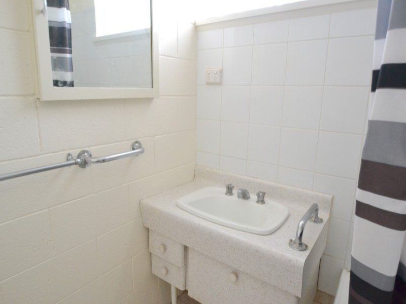 Gallery: 4 Anita Avenue