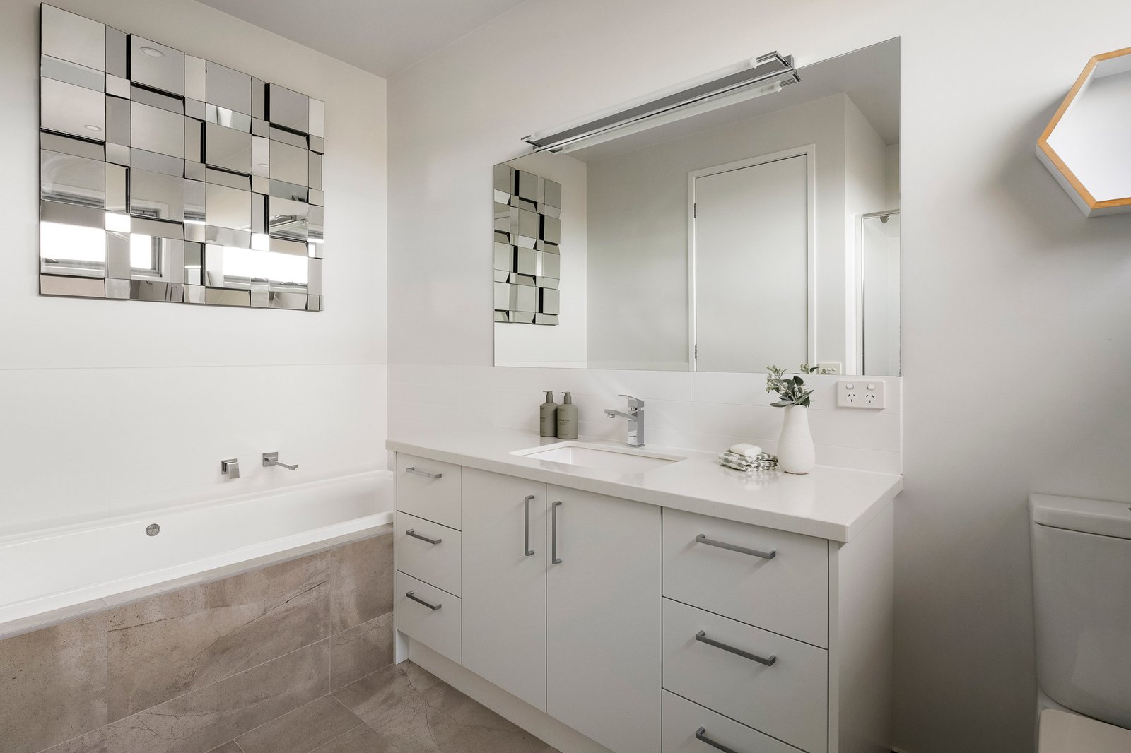 4 Anne Drive, Dromana, 3936