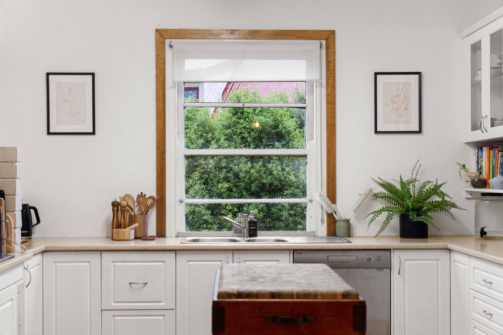 Real Estate and Property in 4 Anne Road, Woodend, VIC