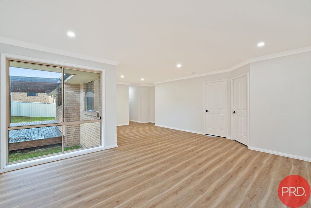 4 Antrim Close ASHTONFIELD 2