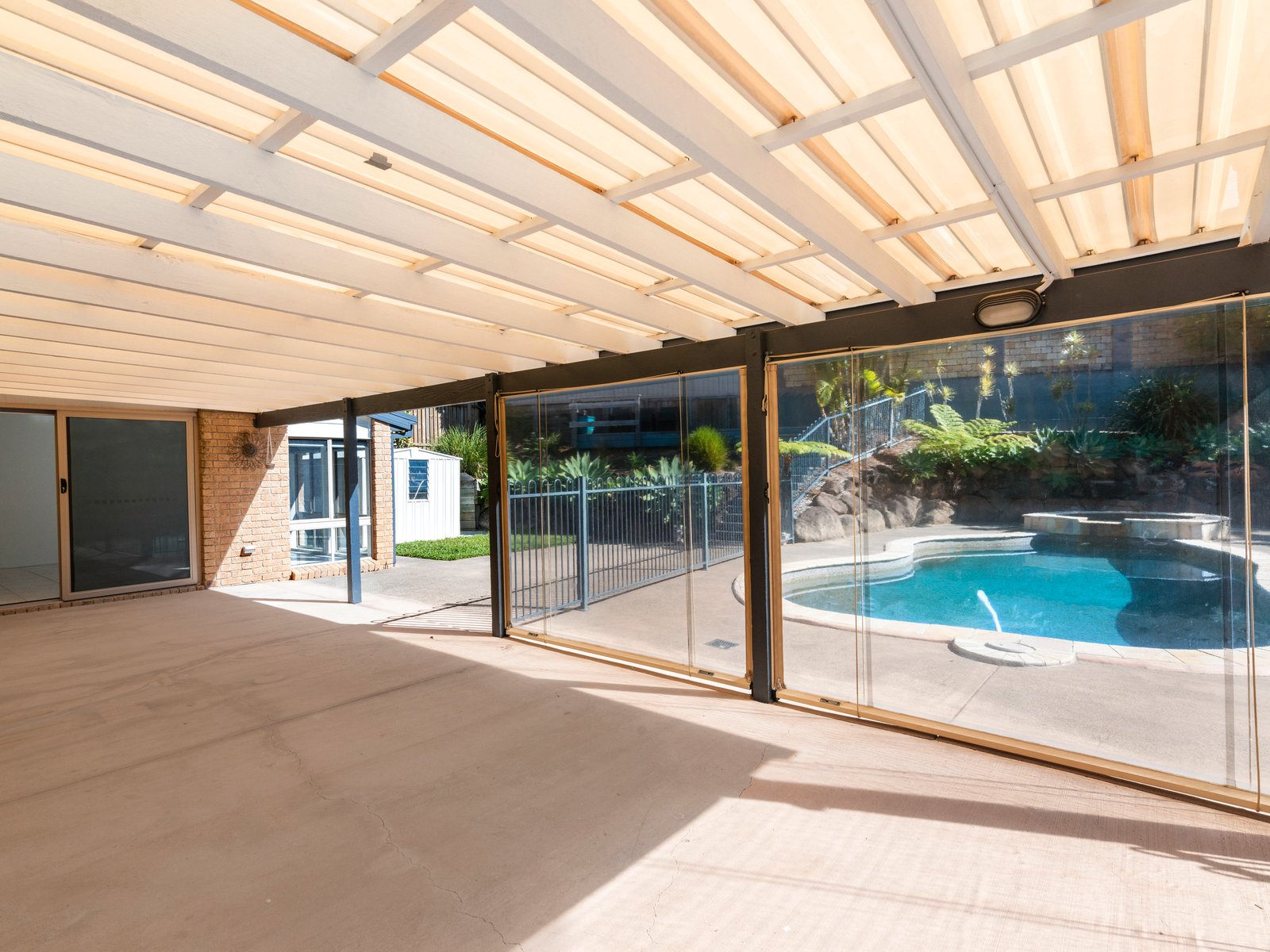 4 Applecross Way ELANORA 9