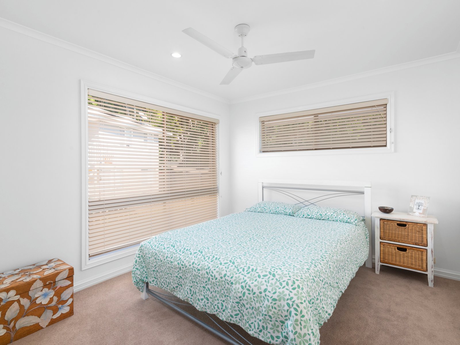 4 Applecross Way ELANORA 12