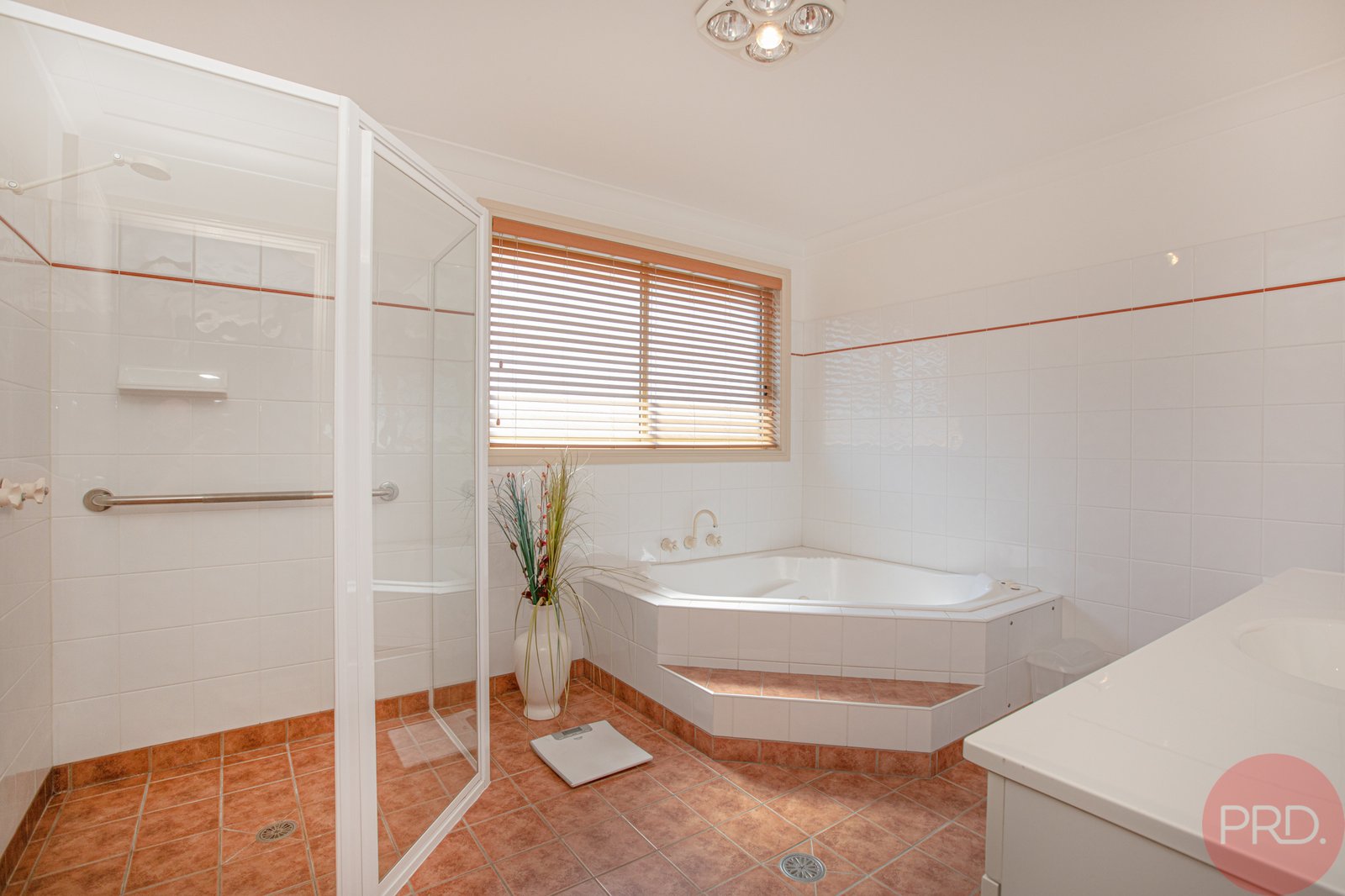 4 Appletree Avenue ABERGLASSLYN 13