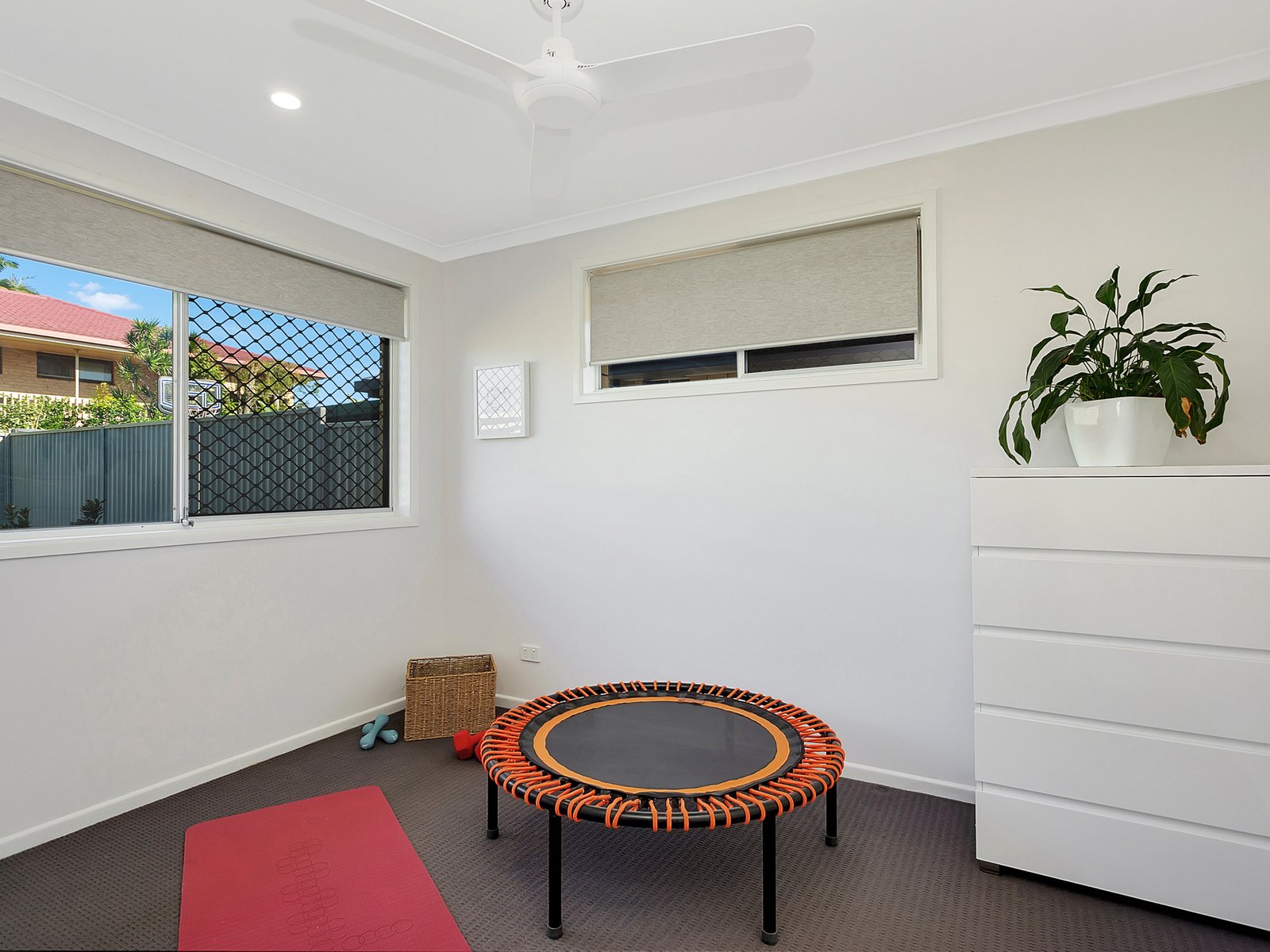 4 Araluen Avenue PALM BEACH 12
