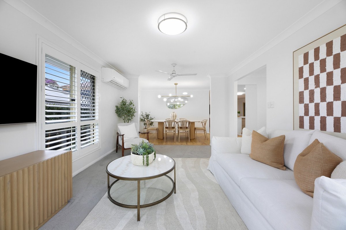 4 Arbury Hill Close Burleigh Heads 1