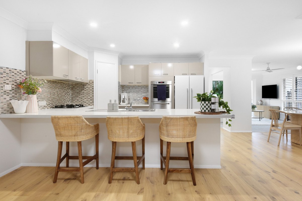 4 Arbury Hill Close Burleigh Heads 5