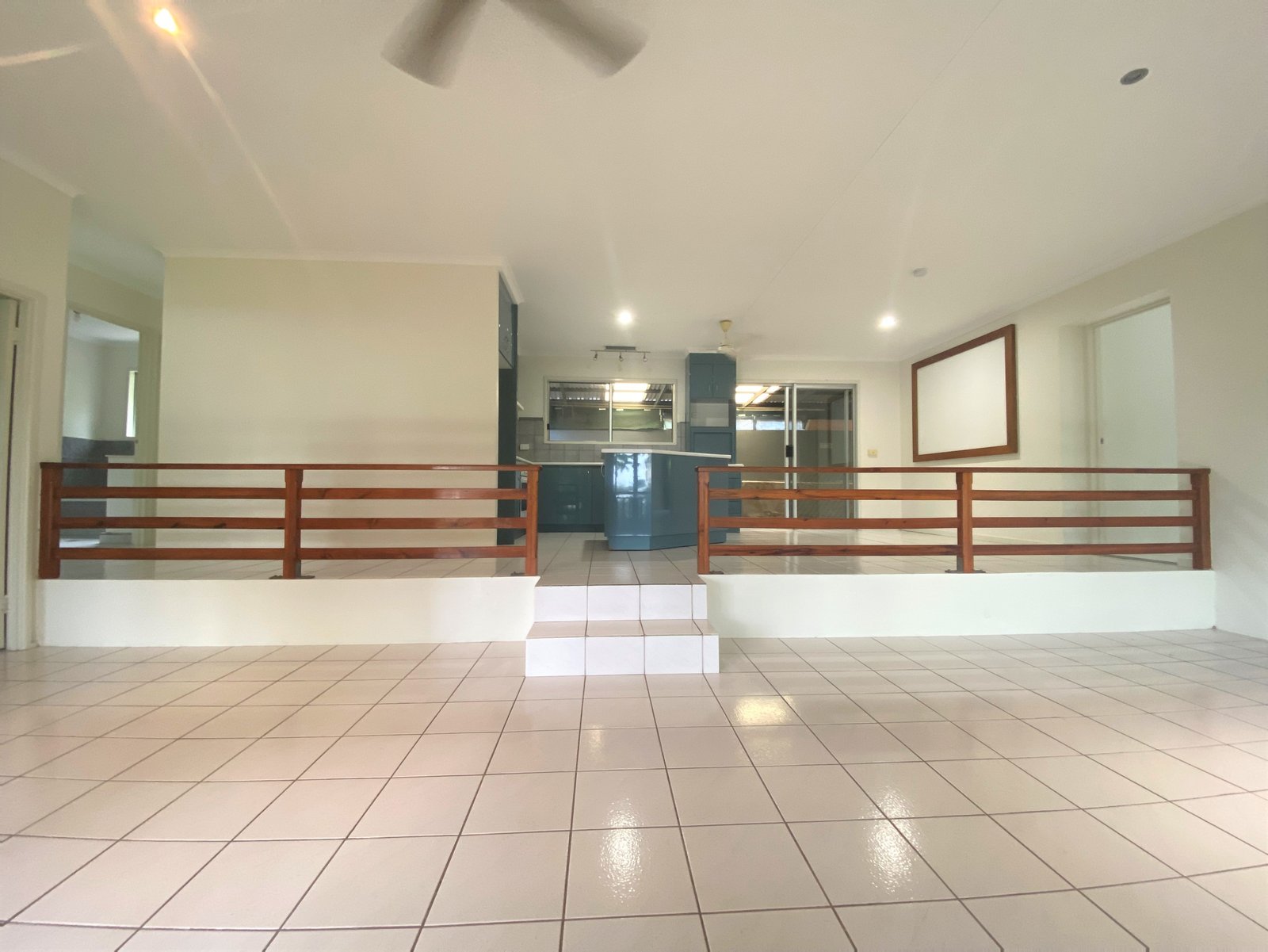 4 Arundel Court CANNONVALE 8