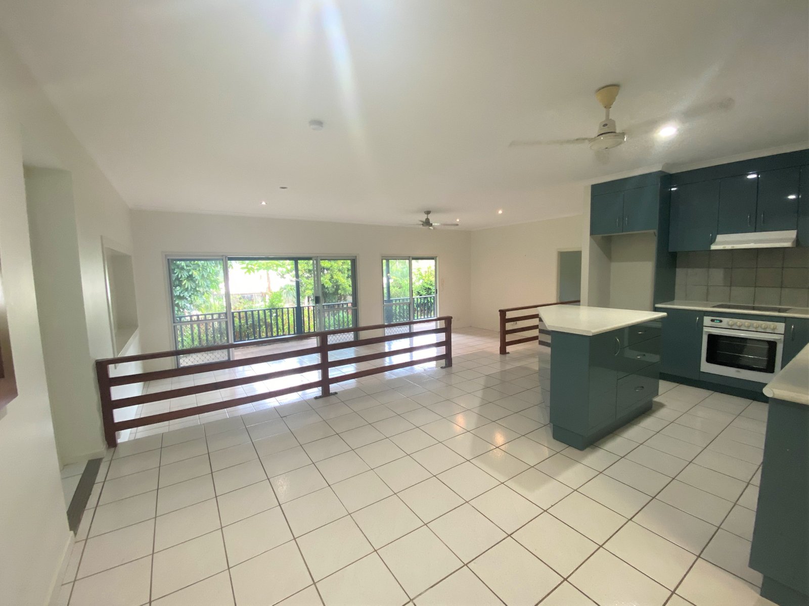 4 Arundel Court CANNONVALE 10