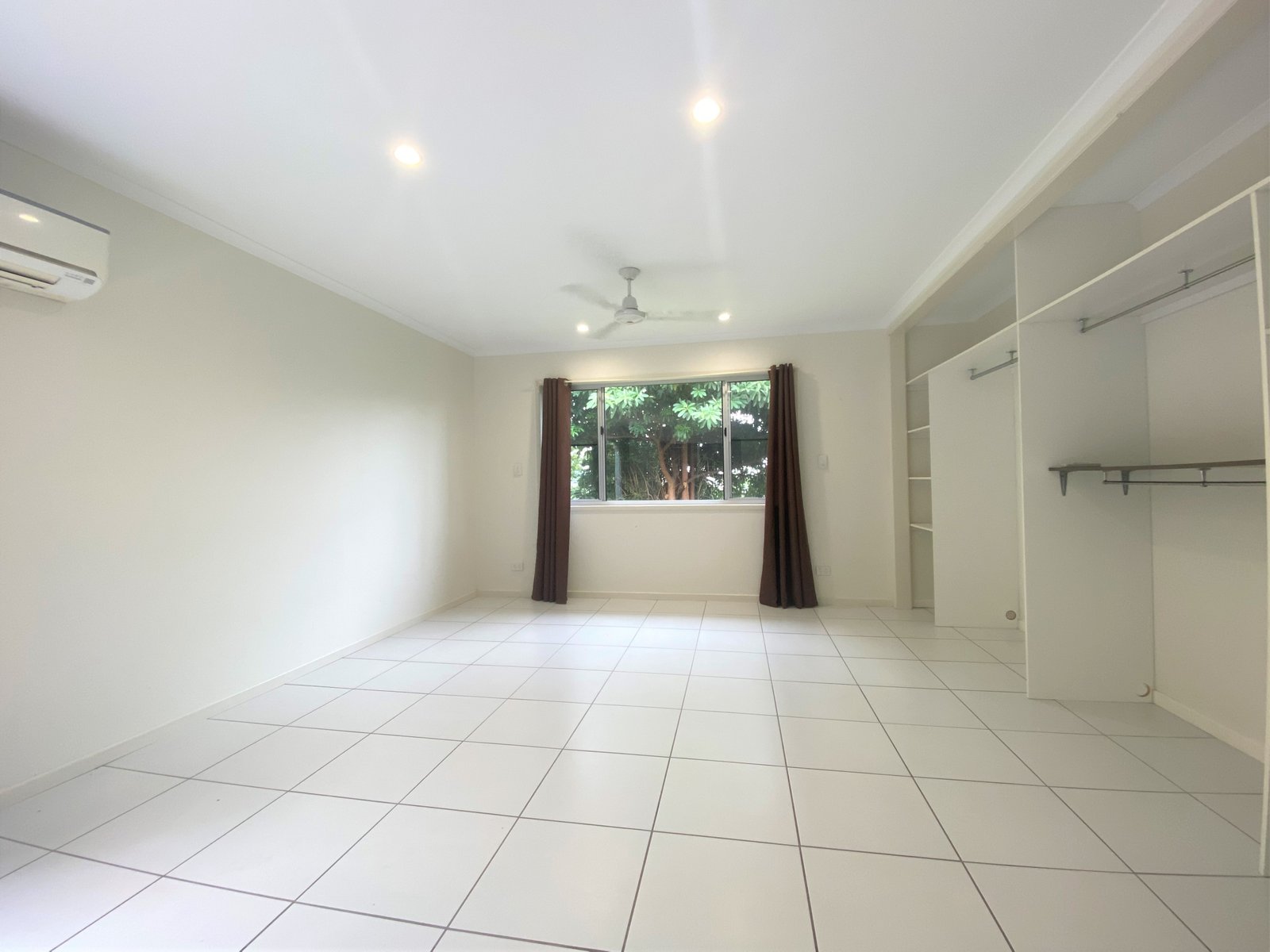 4 Arundel Court CANNONVALE 16