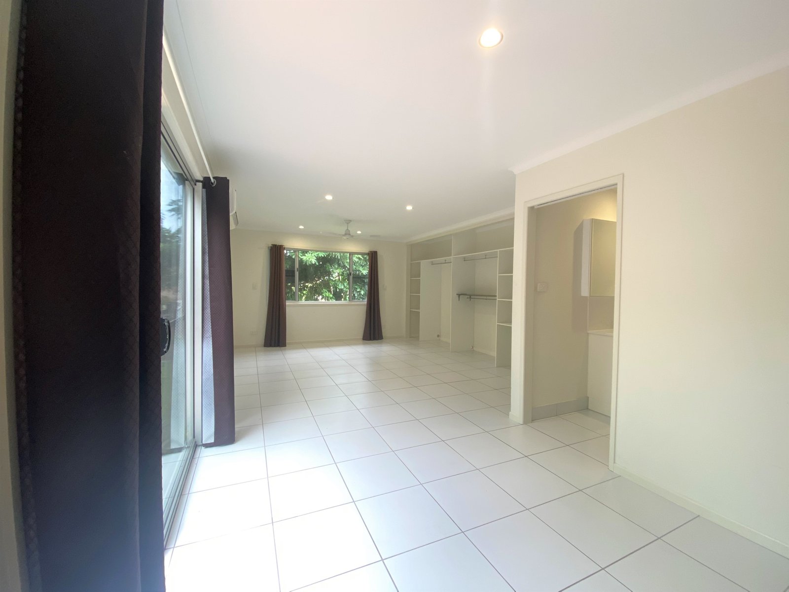 4 Arundel Court CANNONVALE 19