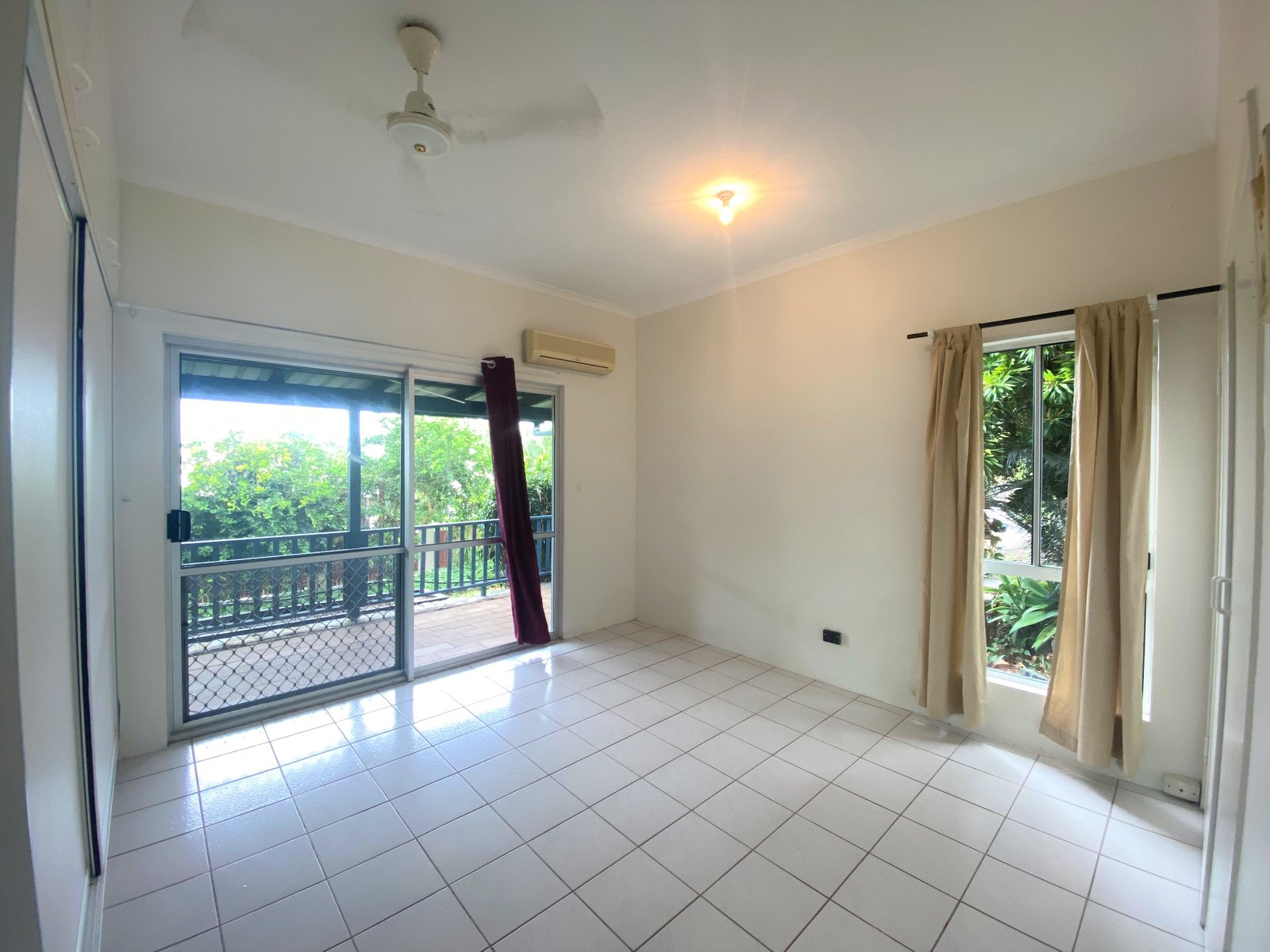 4 Arundel Court CANNONVALE 23