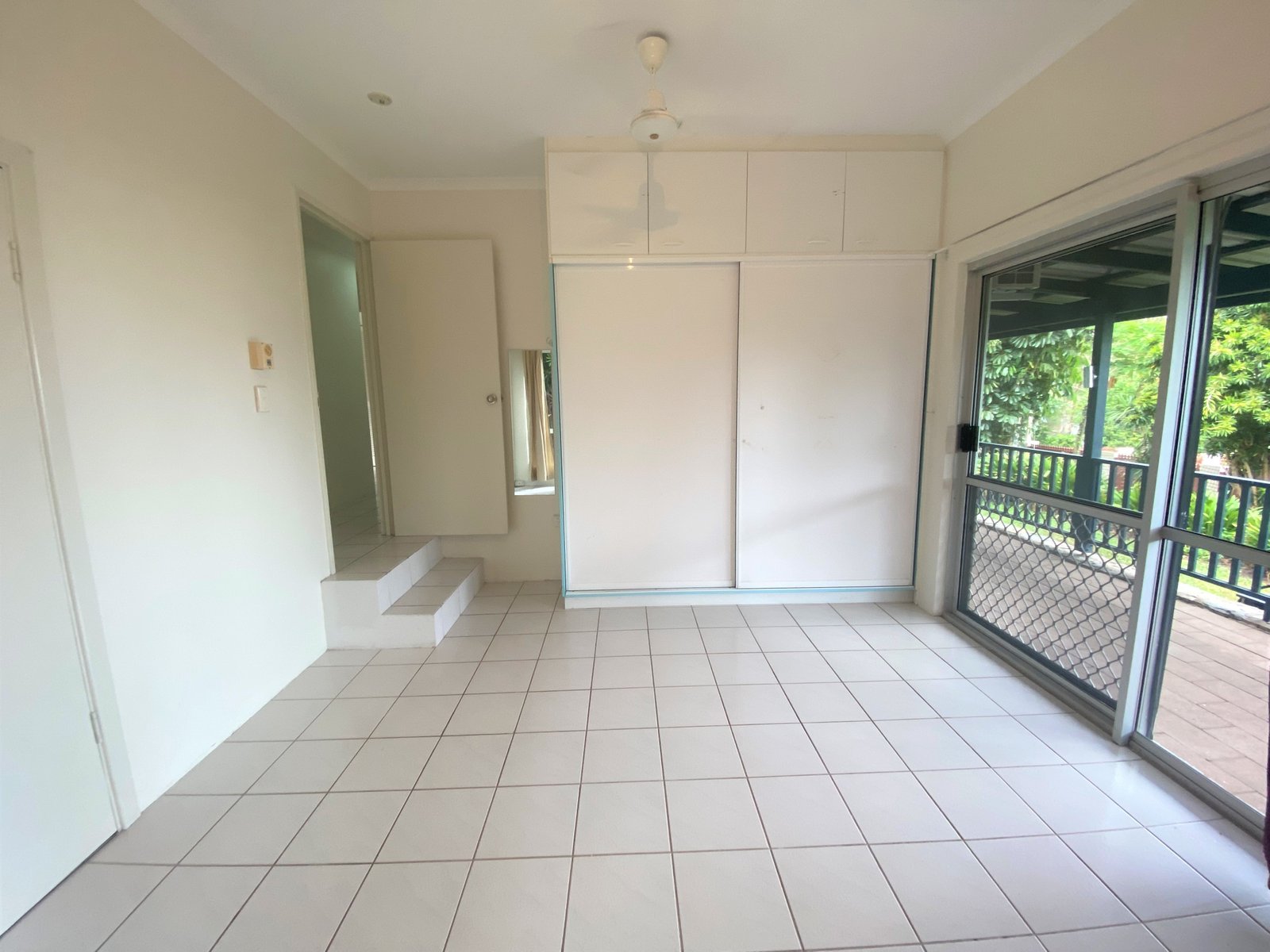 4 Arundel Court CANNONVALE 25