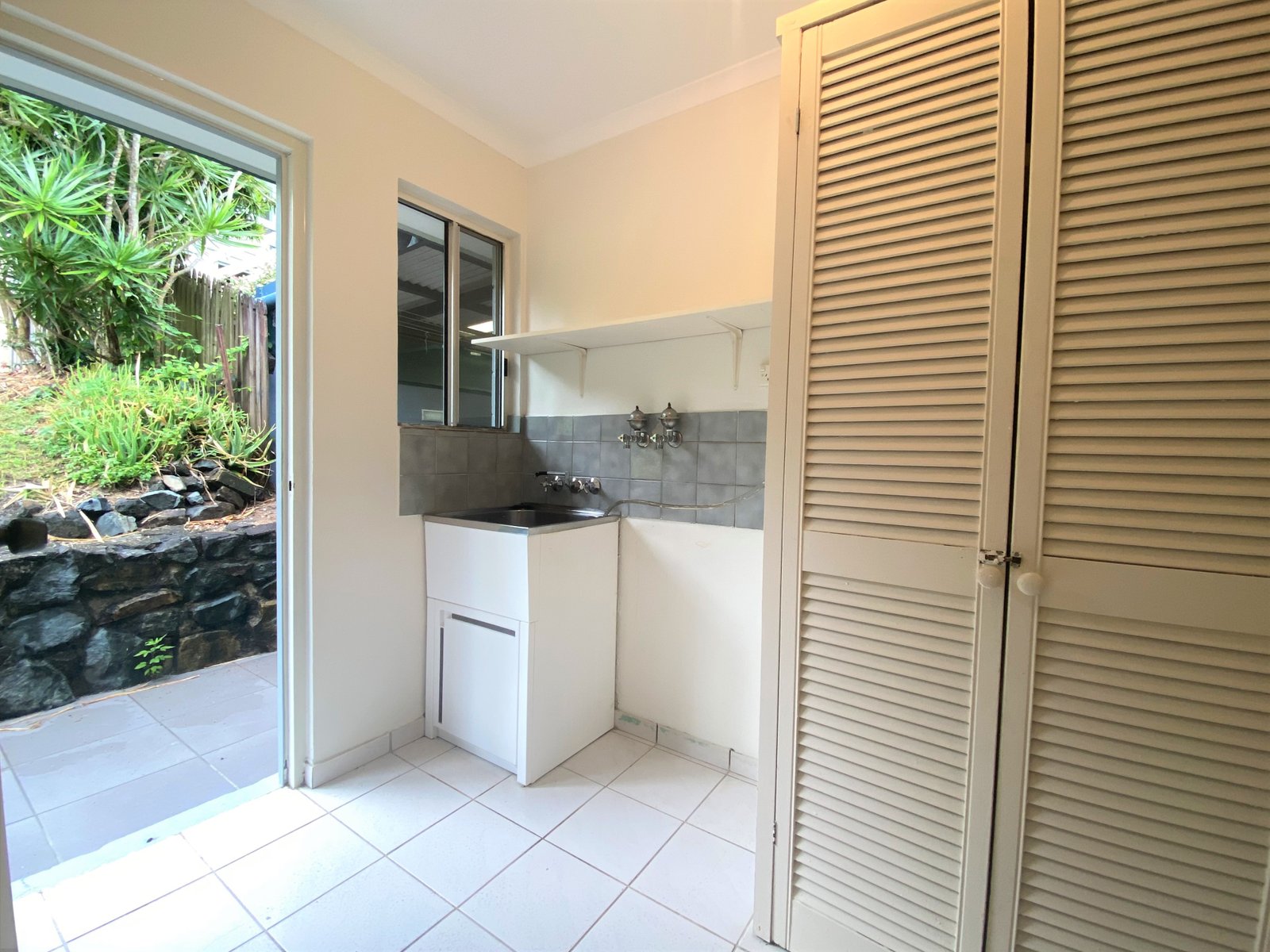 4 Arundel Court CANNONVALE 32