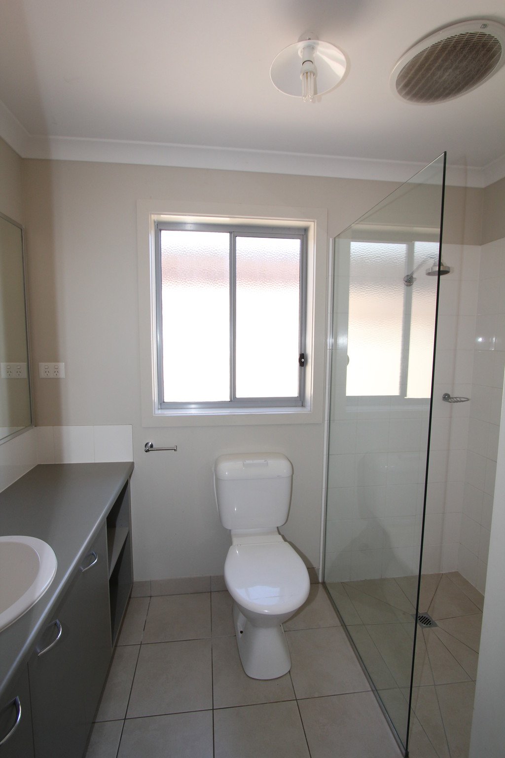 4 Ascot Gardens Drive DELACOMBE 6