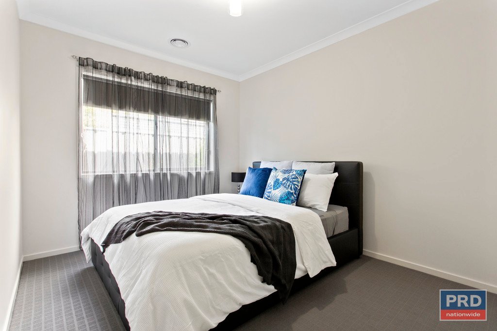 4 Atherton Street HUNTLY 11