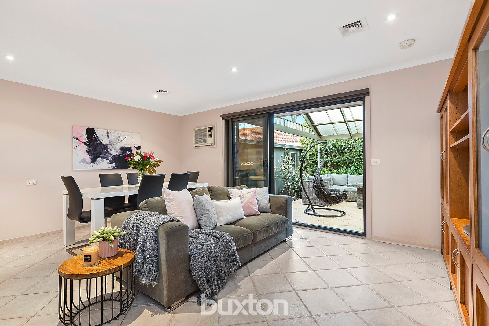 Gallery: 4 Attenborough Court