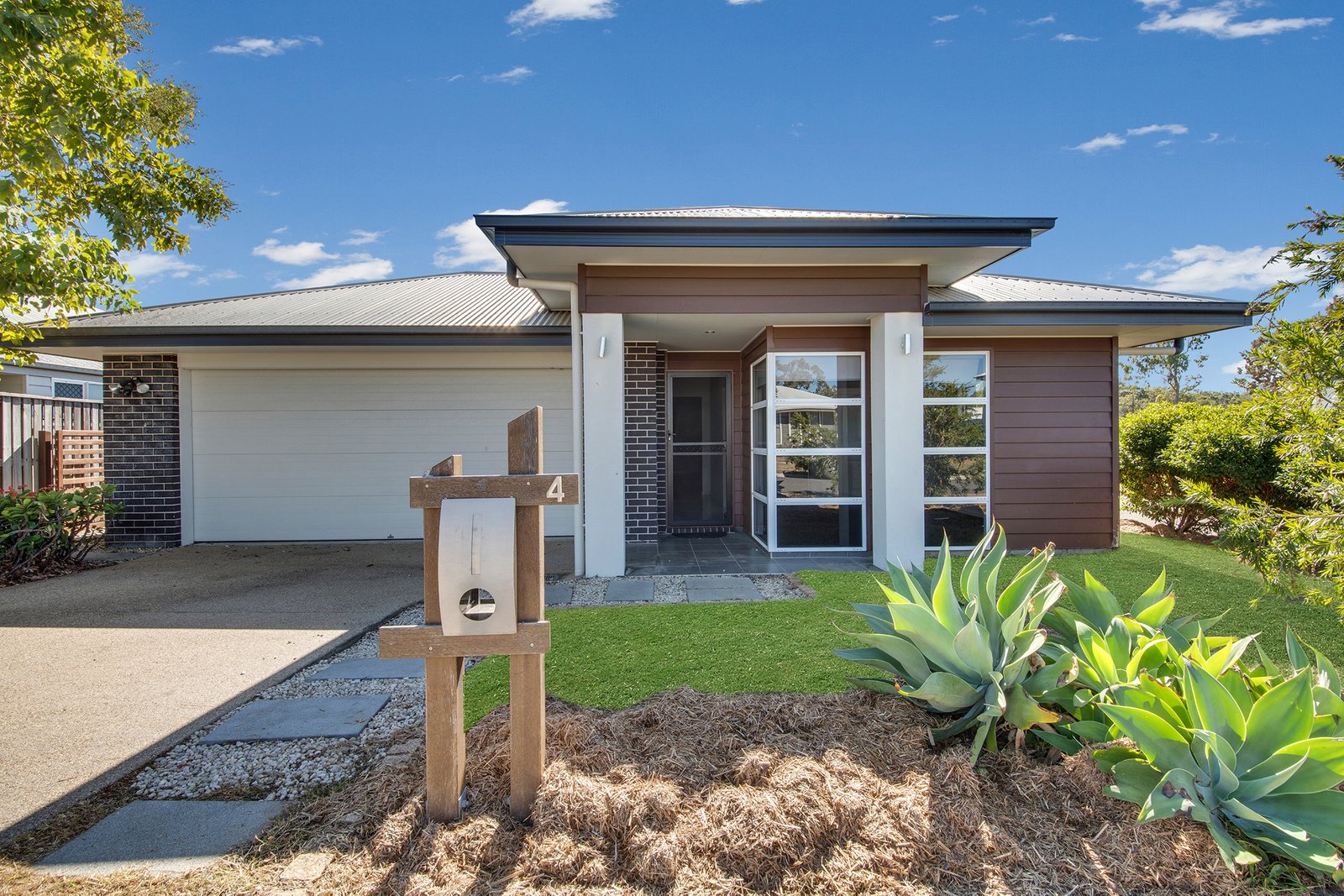 4 Aurora Road TANNUM SANDS 1