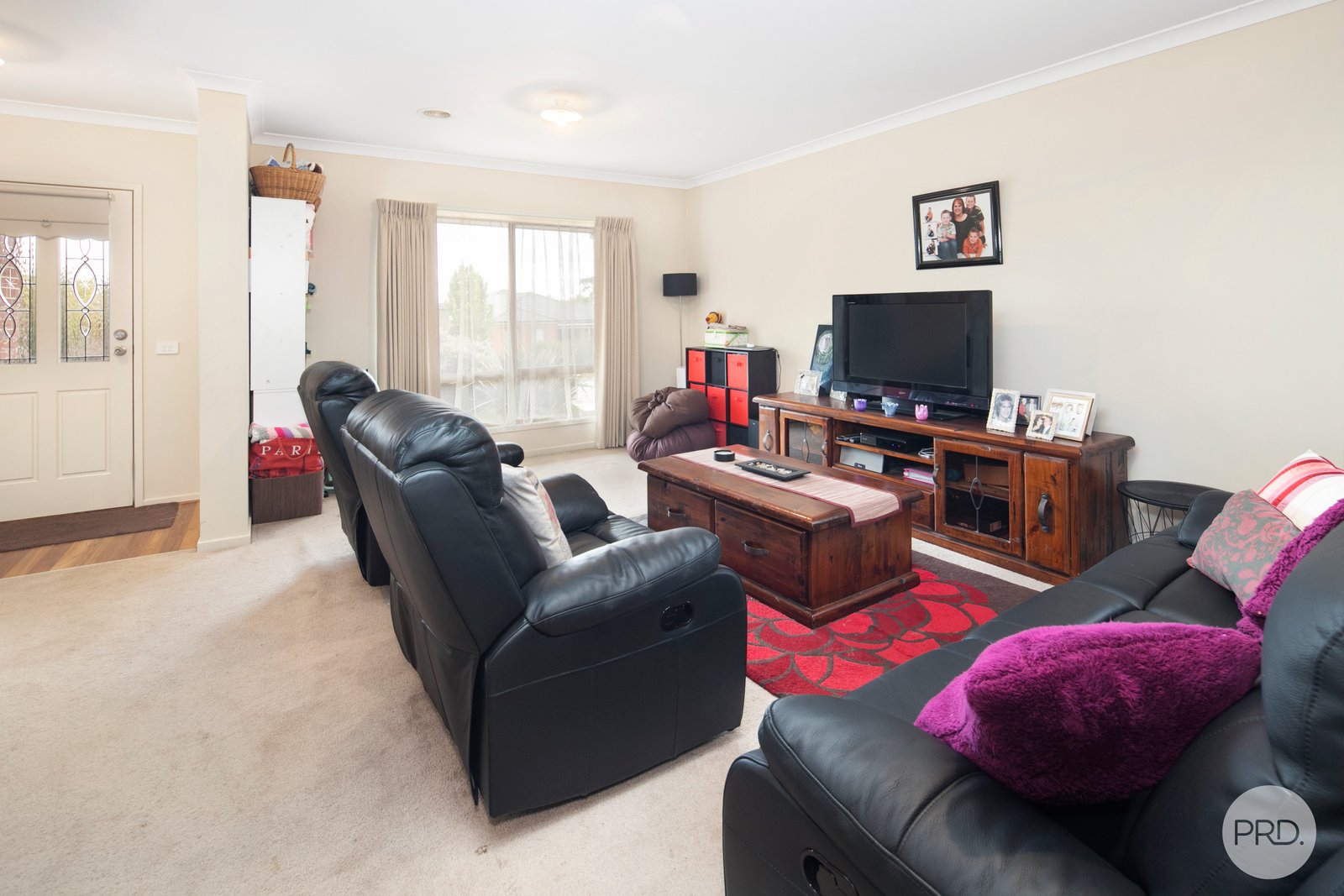 4 Avenwood Close CANADIAN 3