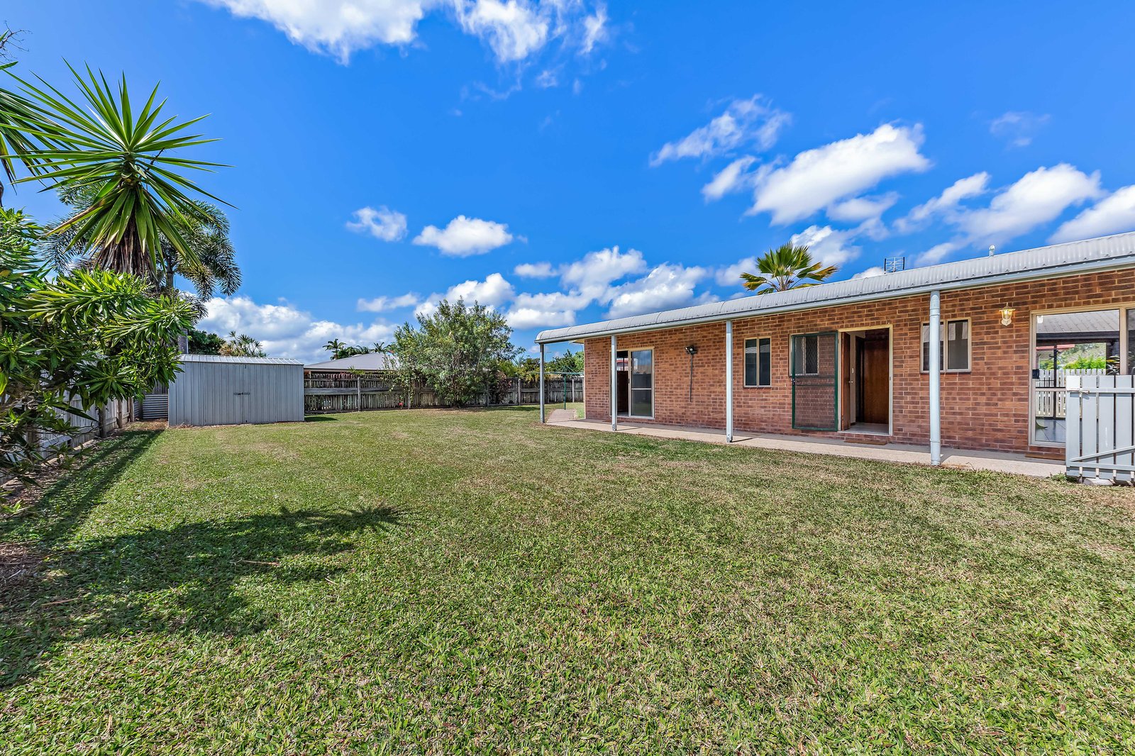 4 Badilla Crescent PROSERPINE 3