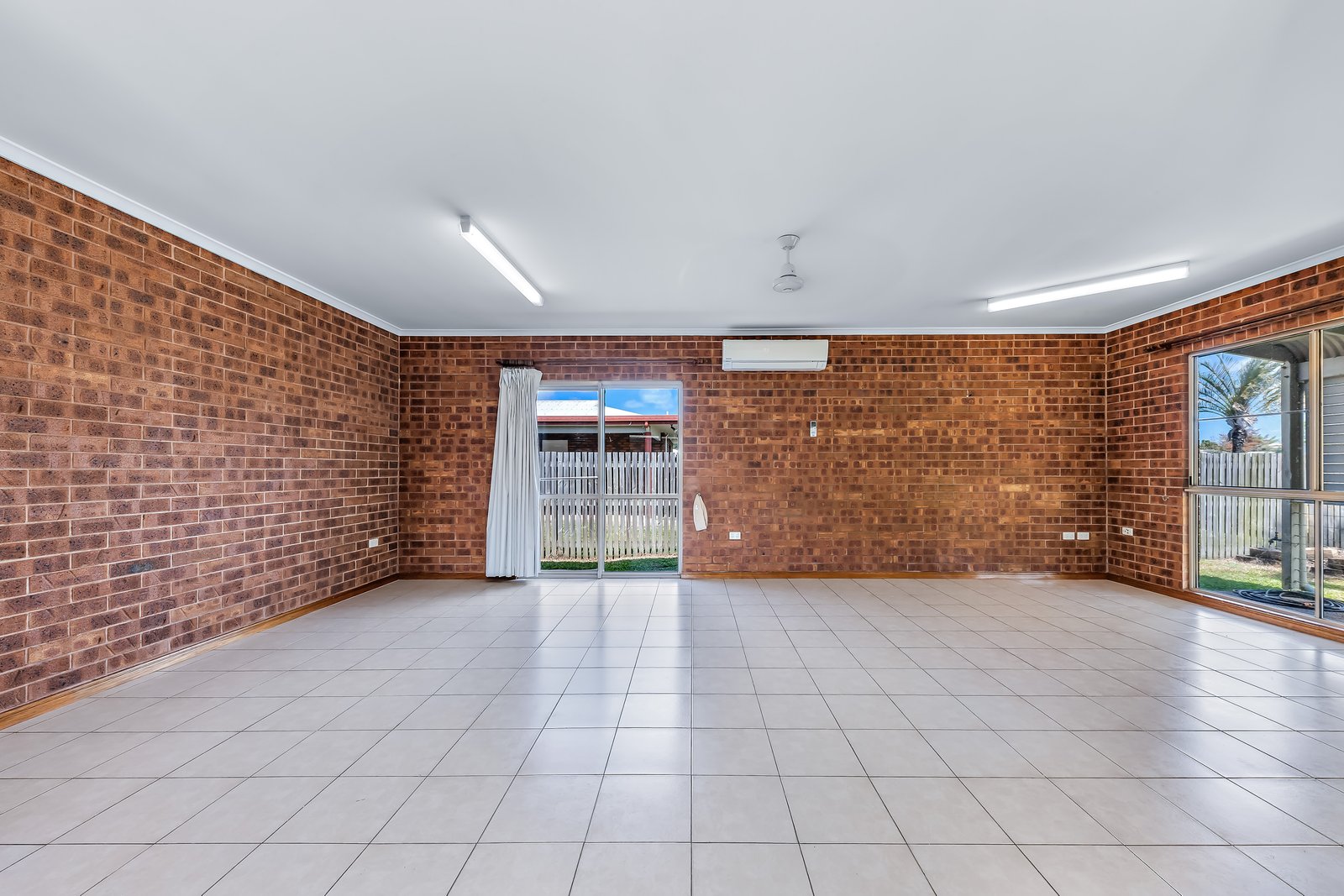 4 Badilla Crescent PROSERPINE 7