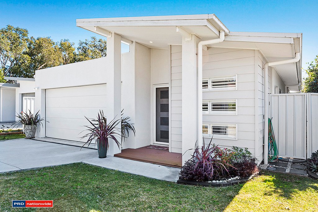 4 Bagnall Avenue SOLDIERS POINT 2