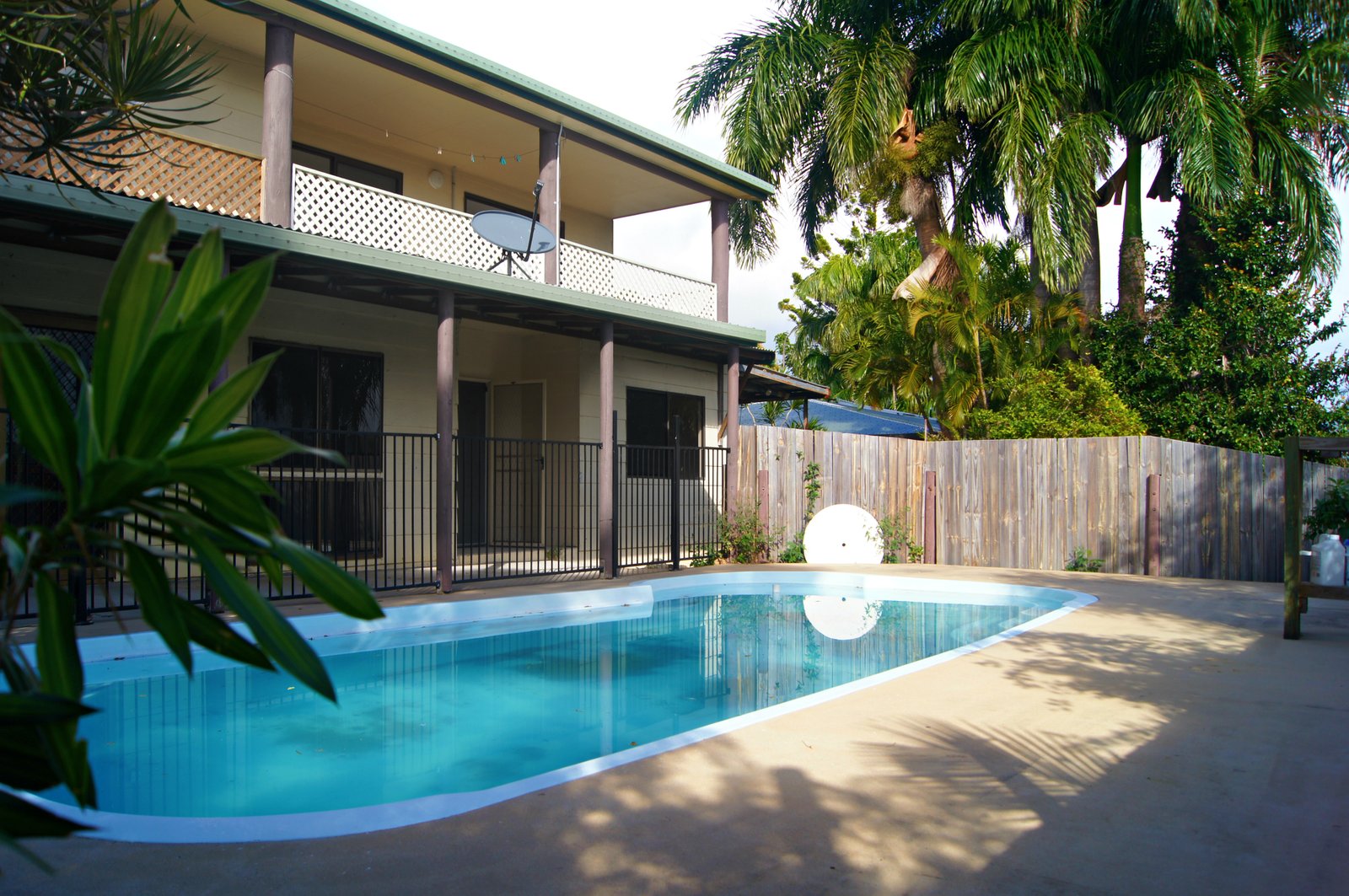 4 Balaka Street CANNONVALE 4