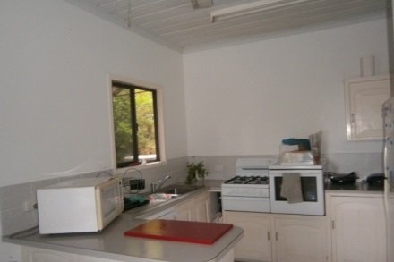 4 Balaka Street CANNONVALE 3