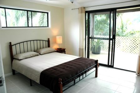 4 Balaka Street CANNONVALE 7